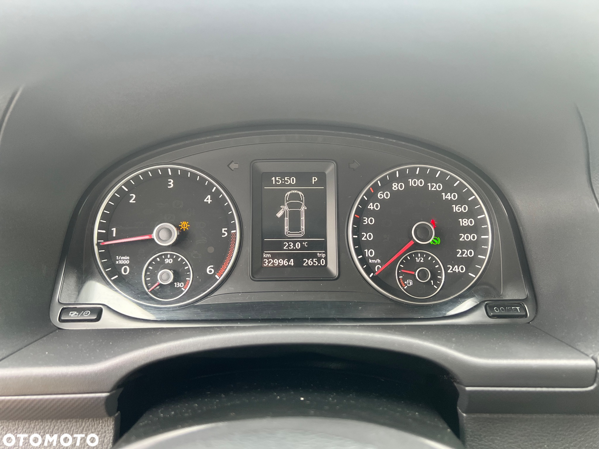 Volkswagen Caddy Maxi 1.6 TDI Comfortline DSG - 24