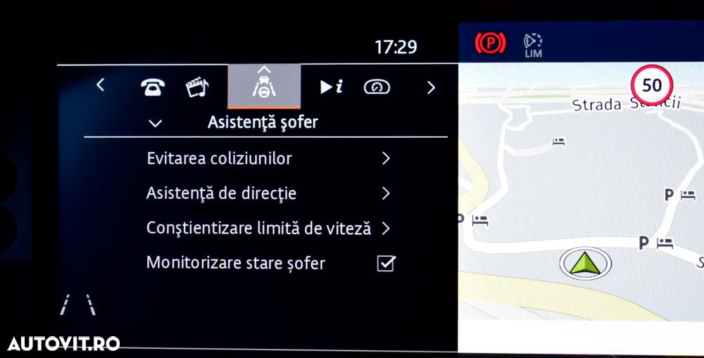 Land Rover Discovery Sport 2.0 D180 R-Dynamic MHEV HSE - 32