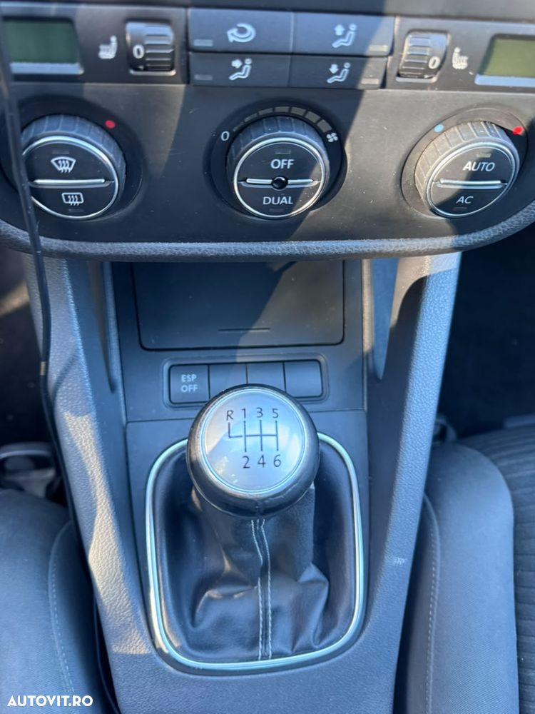 Volkswagen Golf - 19