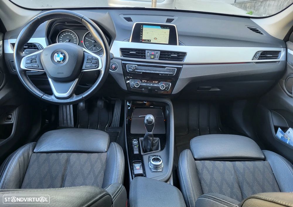 BMW X1 16 d sDrive Line xLine - 21