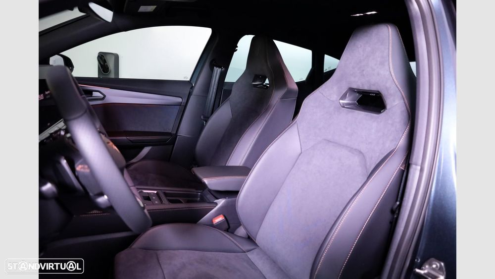 Cupra Formentor 1.5 e-Hybrid DSG - 15