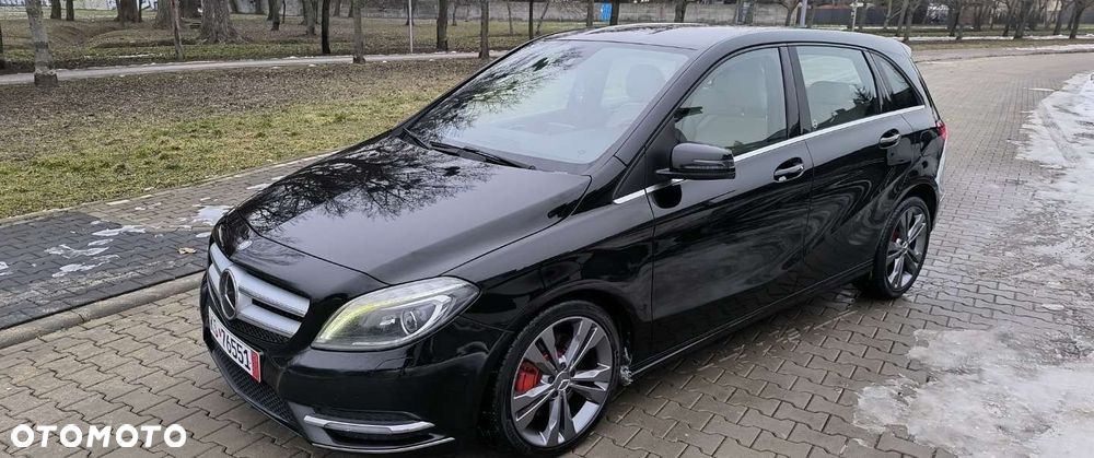 Mercedes-Benz Klasa B 220 d 4Matic 7G-DCT AMG Line - 3