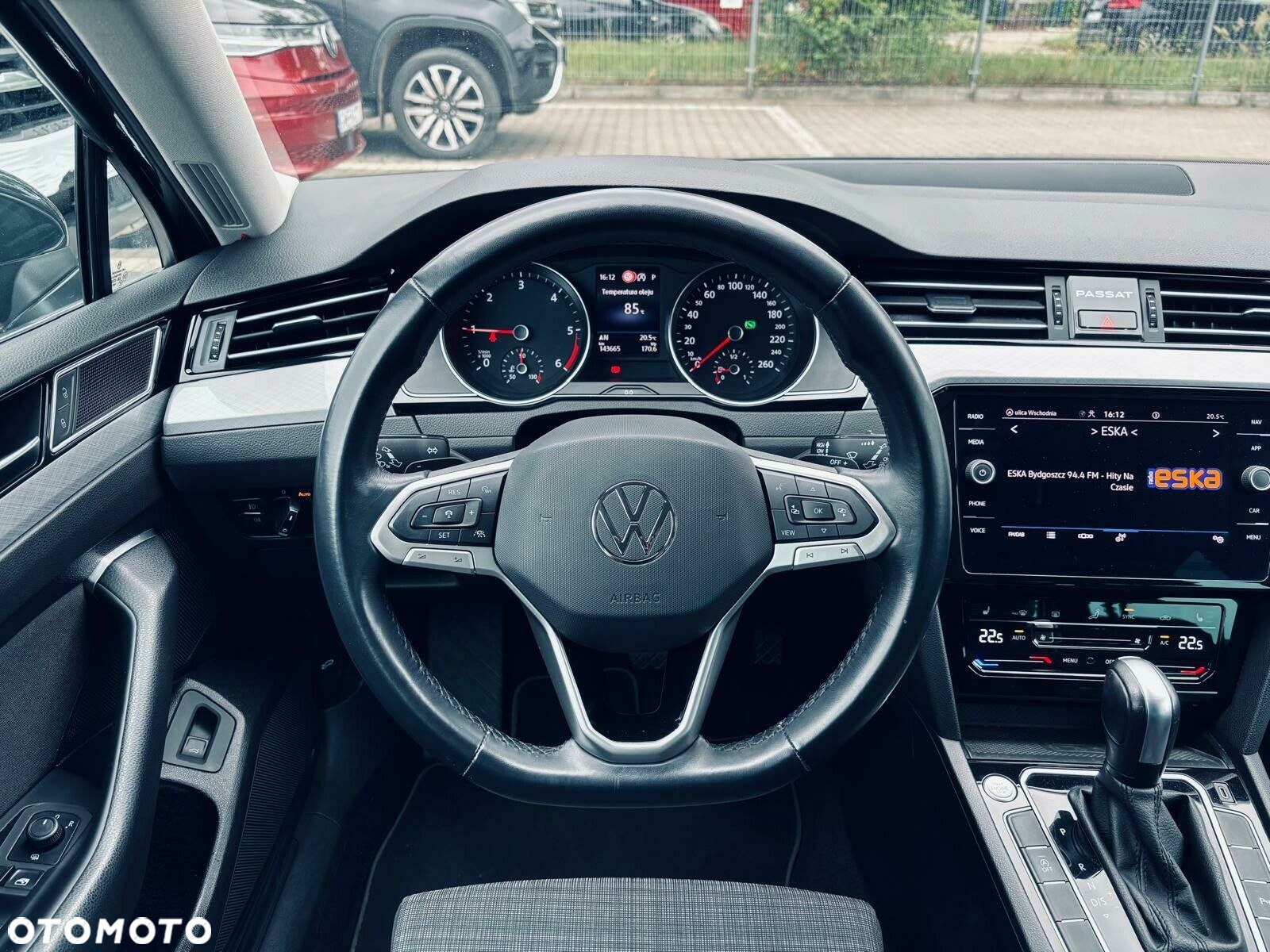 Volkswagen Passat - 20