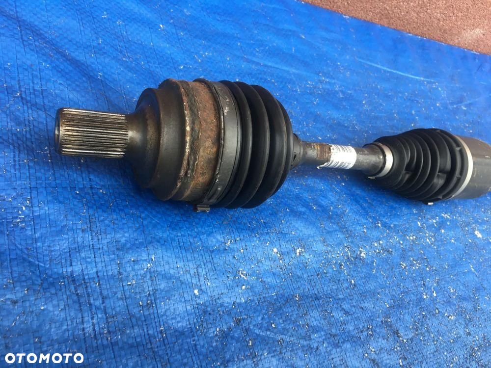 Mercedes W204 C Klasa 4 Matic 4x4 Półoś Lewa A2043301300 - 2