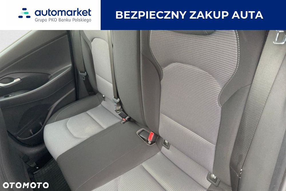 Hyundai i30 1.5 DPI Classic + - 9