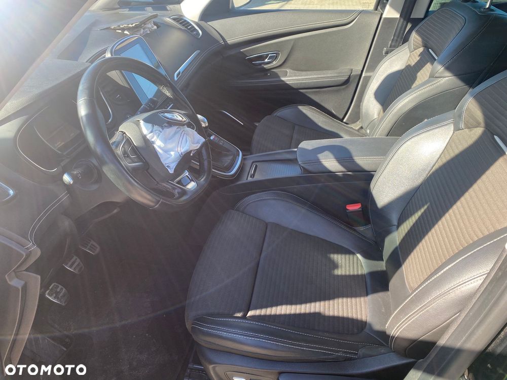 Renault Scenic 1.6dCi Energy Bose Edition - 6