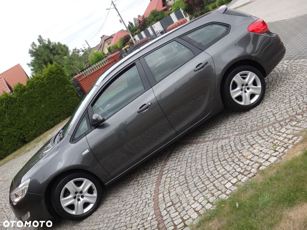Opel Astra 1.6 Innovation - 11