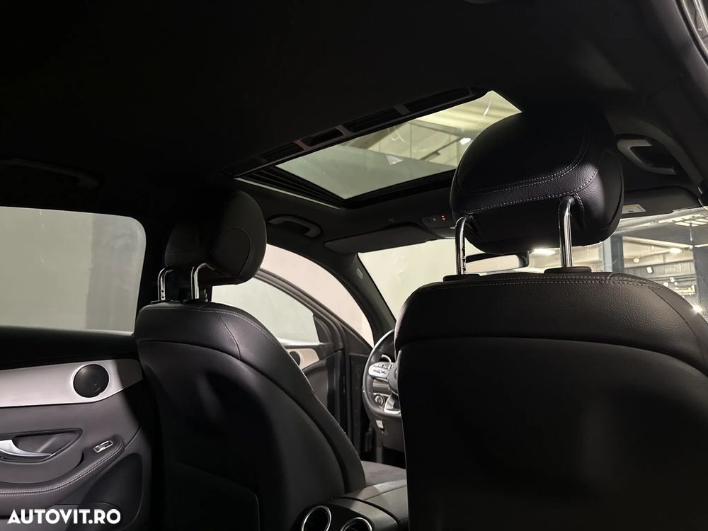 Mercedes-Benz GLC Coupe 300 de 4Matic 9G-TRONIC - 24