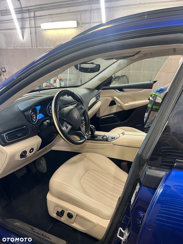 Maserati Levante Q4 - 10