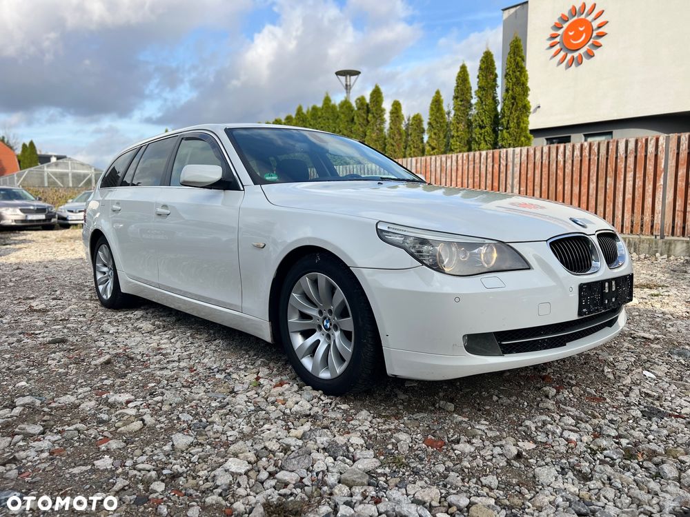 BMW Seria 5 525d - 5