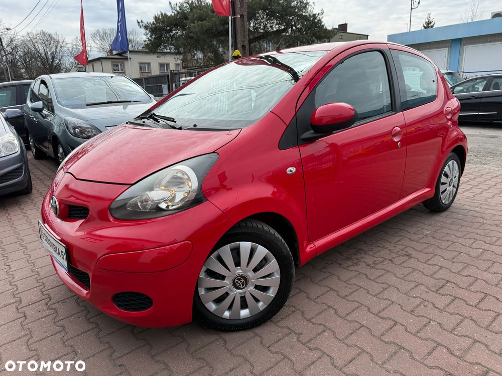 Toyota Aygo CoolRed - 2