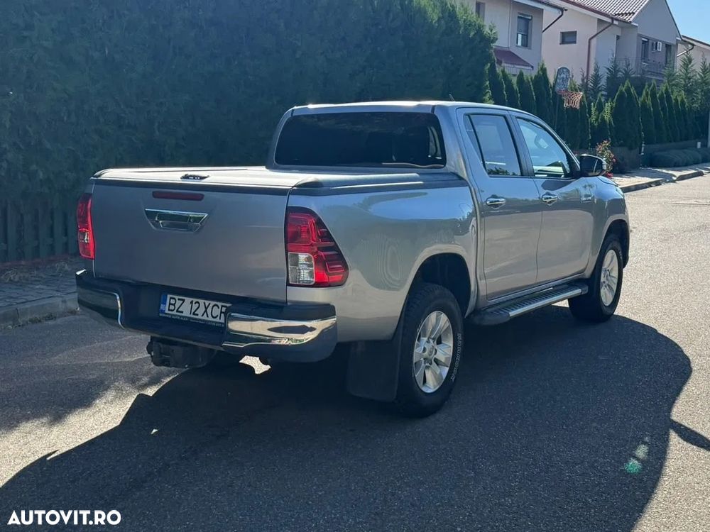Toyota Hilux - 3