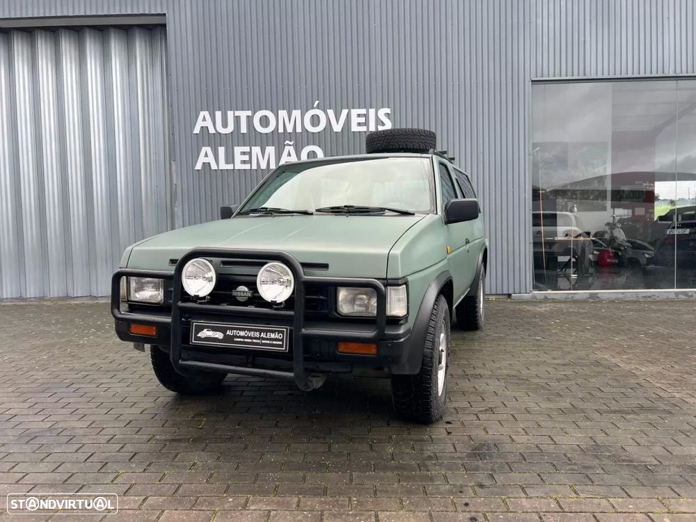 Nissan Terrano - 1
