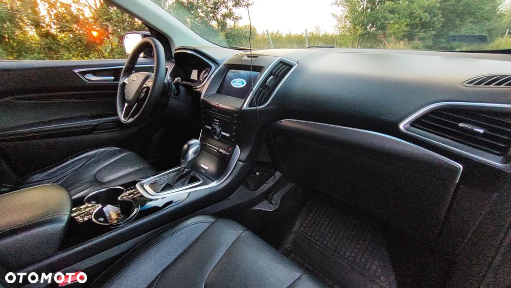Ford Edge - 11