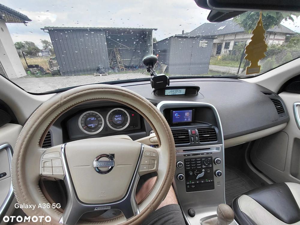 Volvo XC 60 D5 AWD - 6