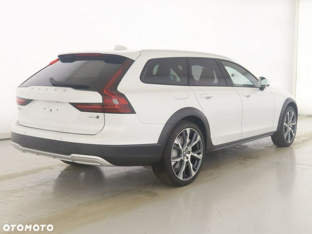 Volvo V90 Cross Country B4 D AWD Ultimate - 2