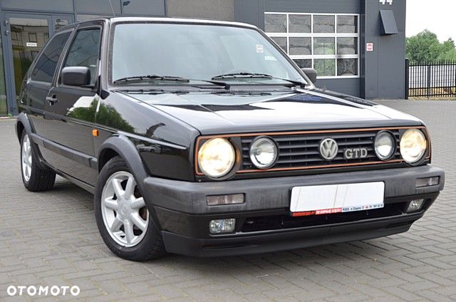 Volkswagen Golf 1.6 GTD TD - 1