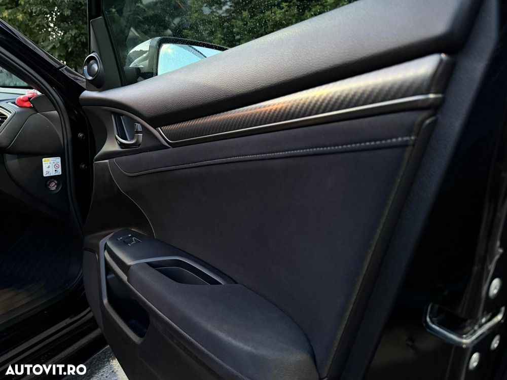 Honda Civic 1.5 VTEC Turbo CVT Sport Plus - 19