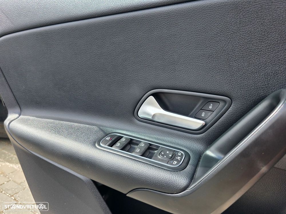 Mercedes-Benz CLA 180 - 22