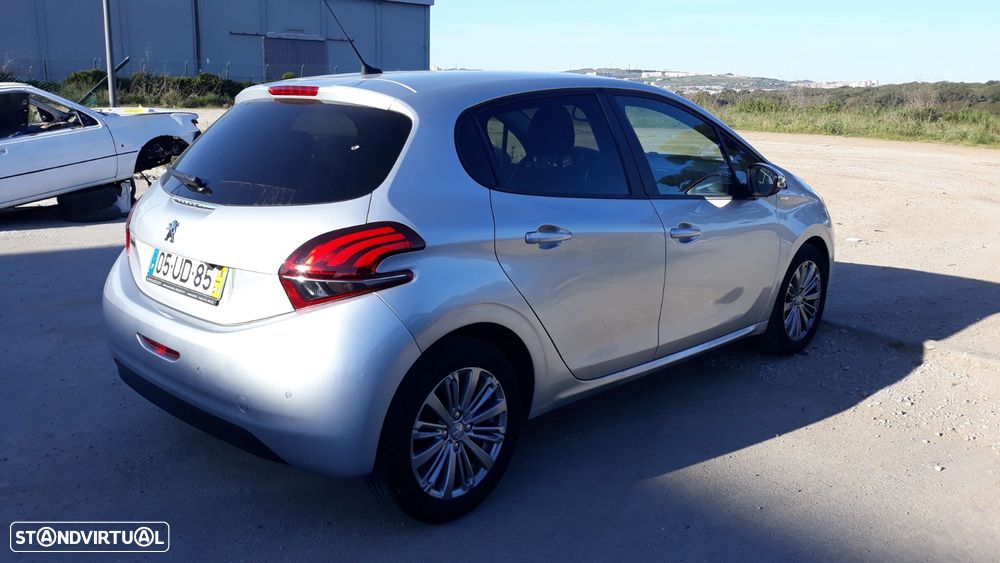 Peugeot 208 1.2 PureTech Access - 6