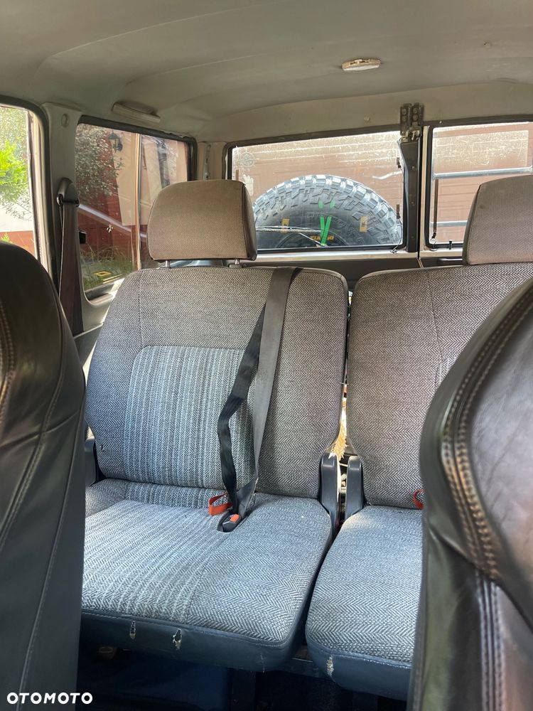 Nissan King Cab - 10