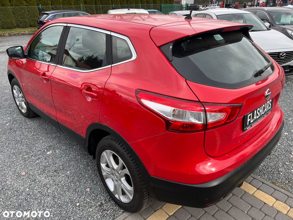 Nissan Qashqai - 25