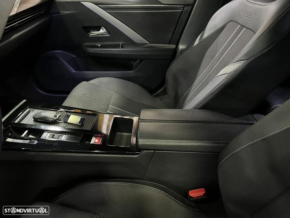 Opel Astra - 16
