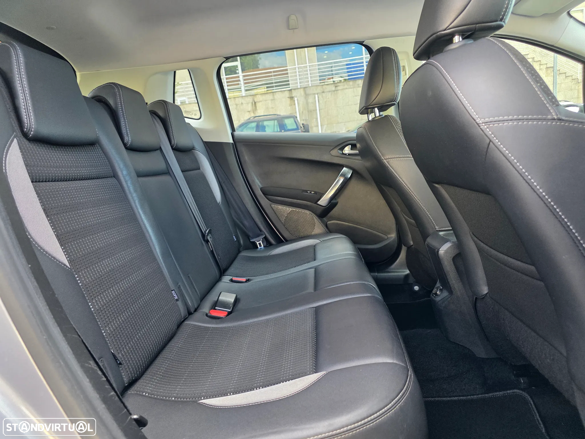 Peugeot 2008 1.4 HDi Allure - 15