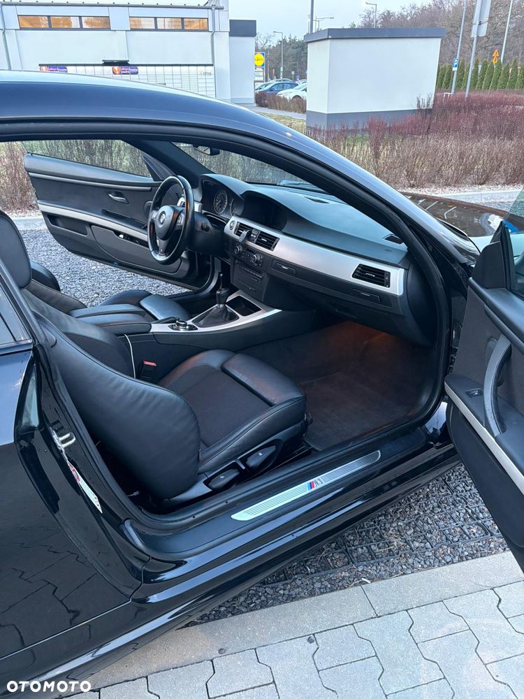 BMW Seria 3 320d M Sport Edition - 9