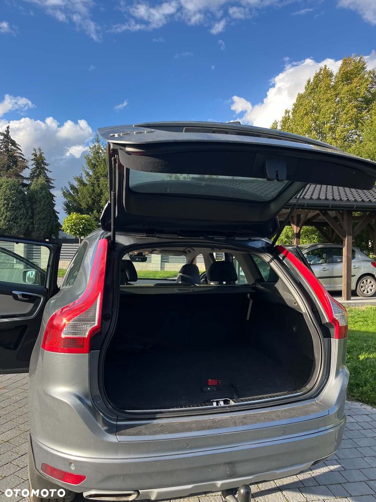 Volvo XC 60 D4 Momentum - 4