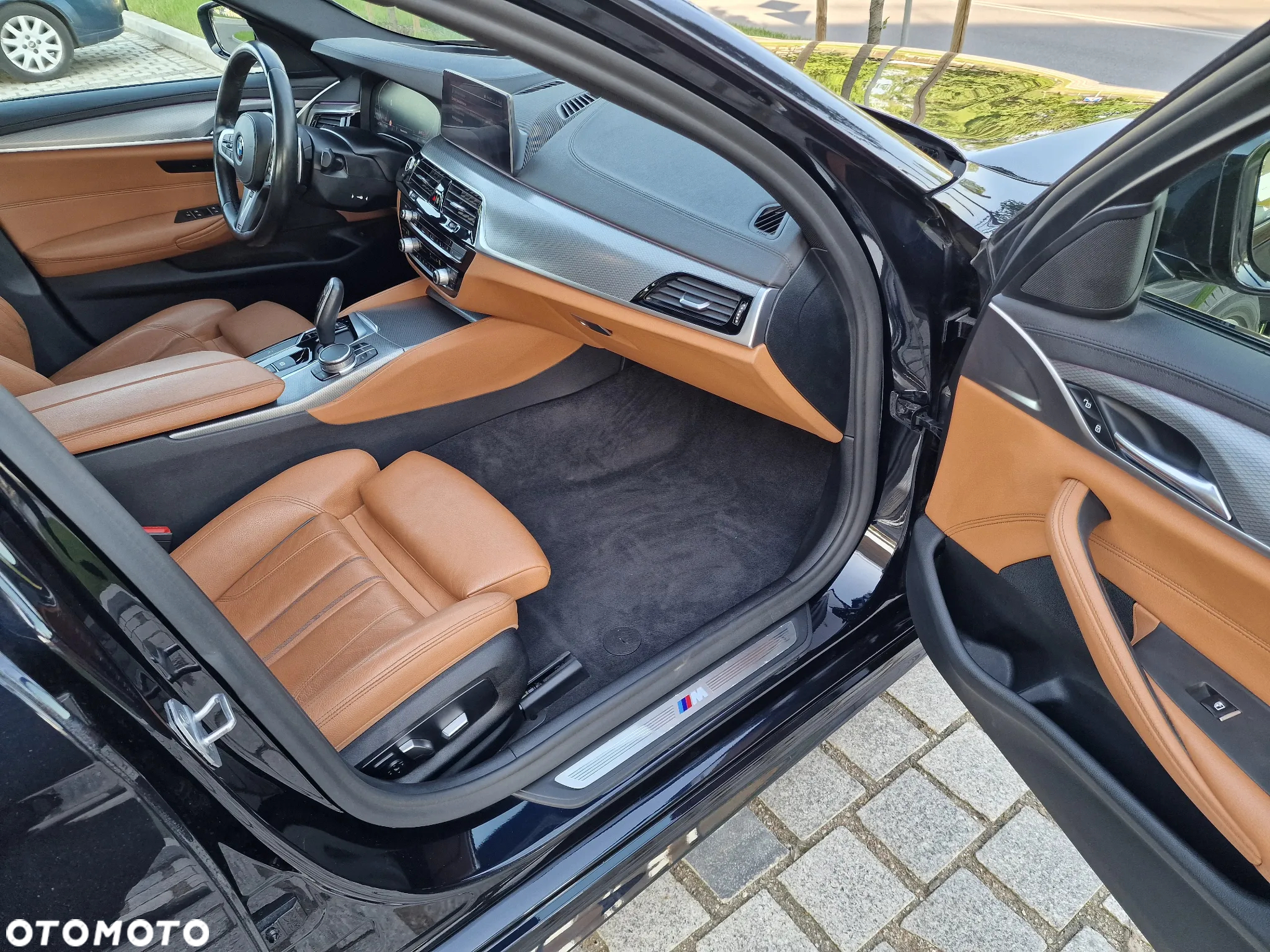 BMW Seria 5 540i xDrive M Sport sport - 38
