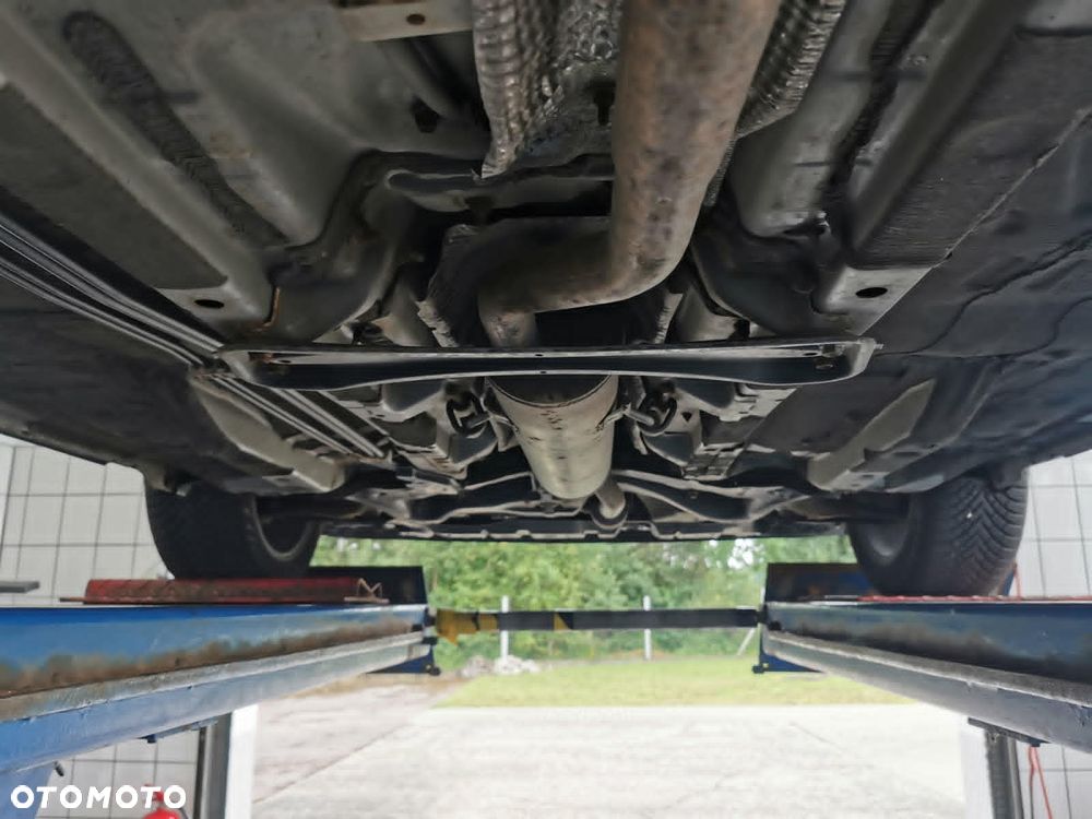 Toyota Yaris 1.33 Premium - 15