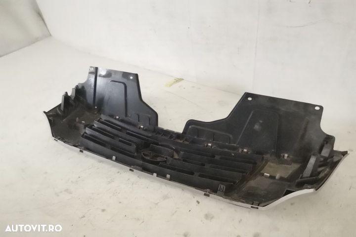 Grila centrala originala in stare buna Nissan Navara D23 2015 2016 201 - 6