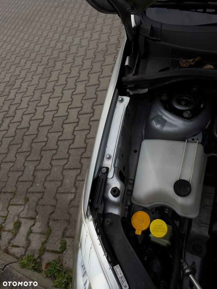 Mazda 5 2.0 Active Plus - 36