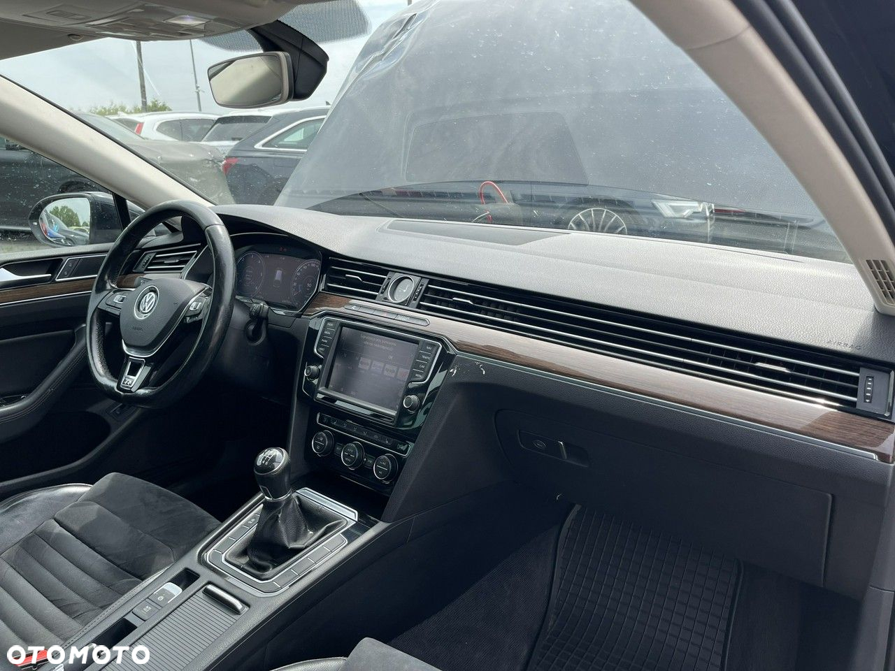 Volkswagen Passat Variant 2.0 TDI (BlueMotion Technology) Highline - 10