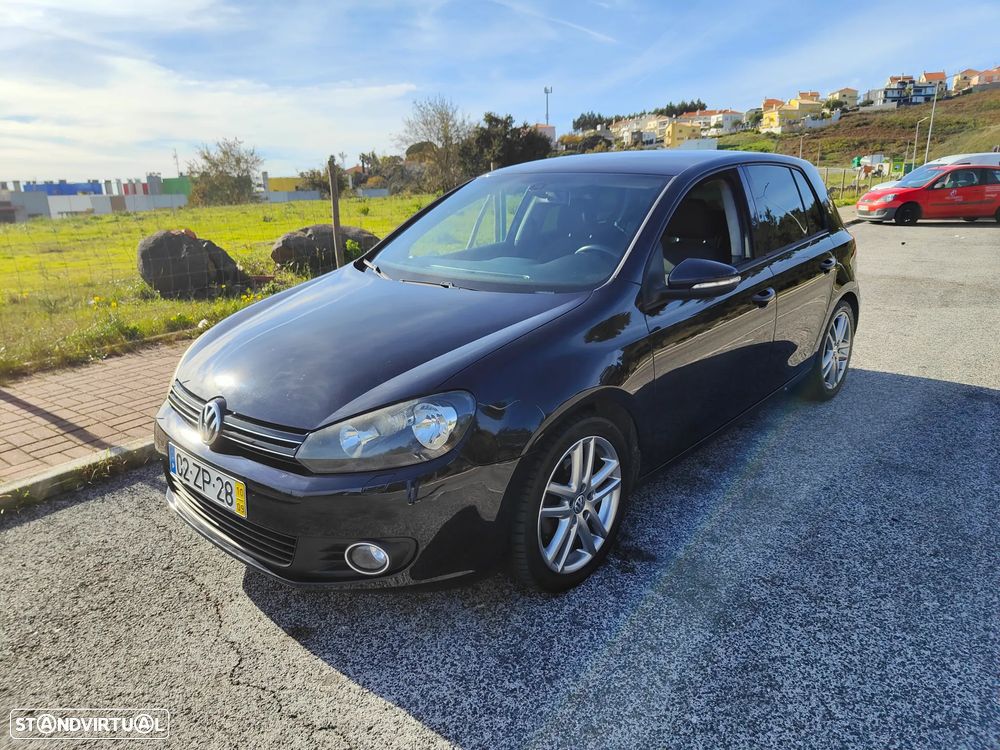 VW Golf 2.0 TDi DPF Highline - 4