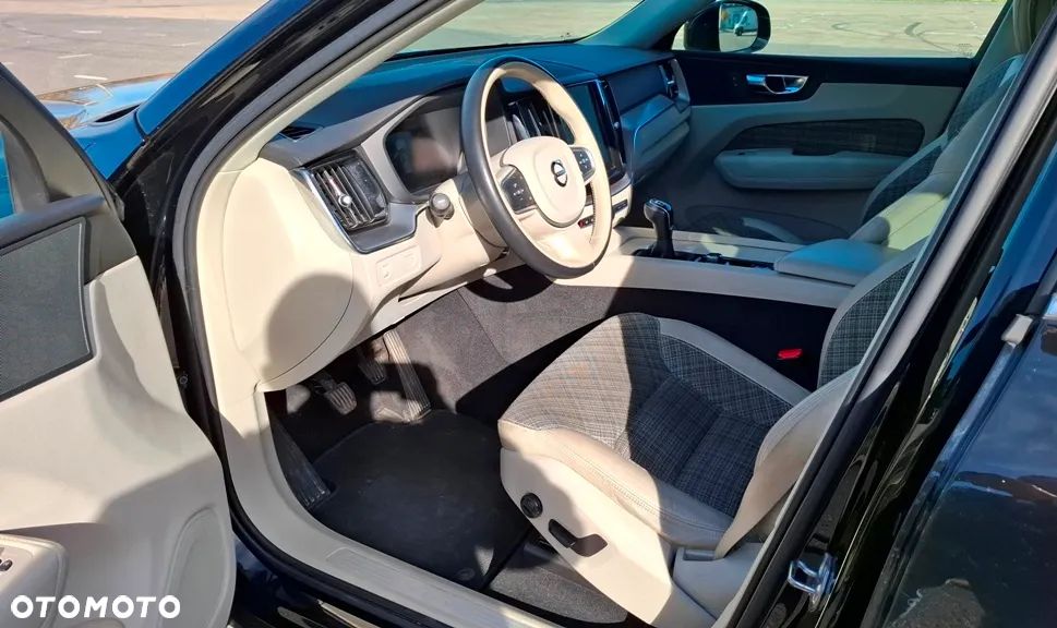 Volvo XC 60 D4 Inscription - 6