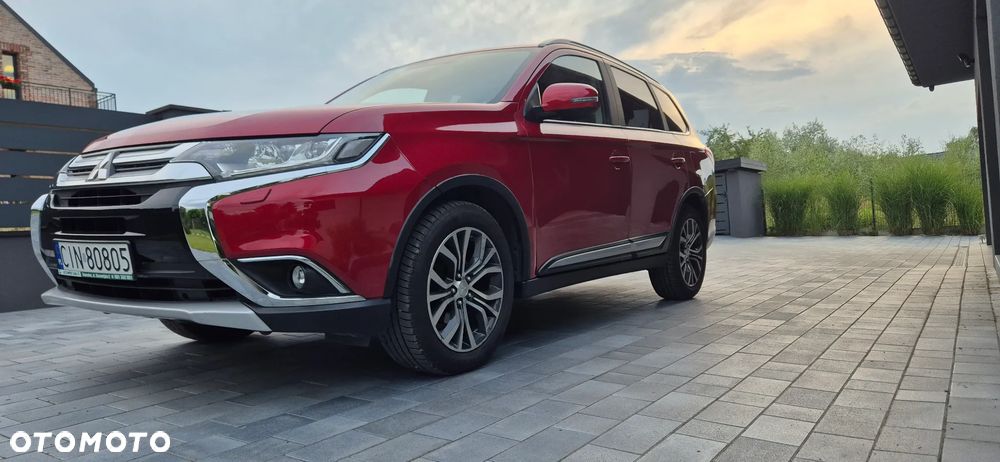 Mitsubishi Outlander 2.0 Intense + 4WD CVT - 9