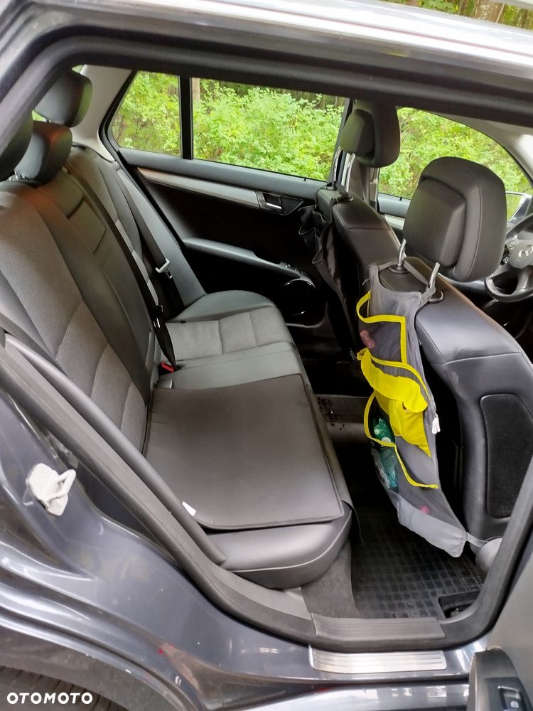 Mercedes-Benz Klasa C 180 Kompressor Automatik BlueEFFICIENCY Avantgarde - 11
