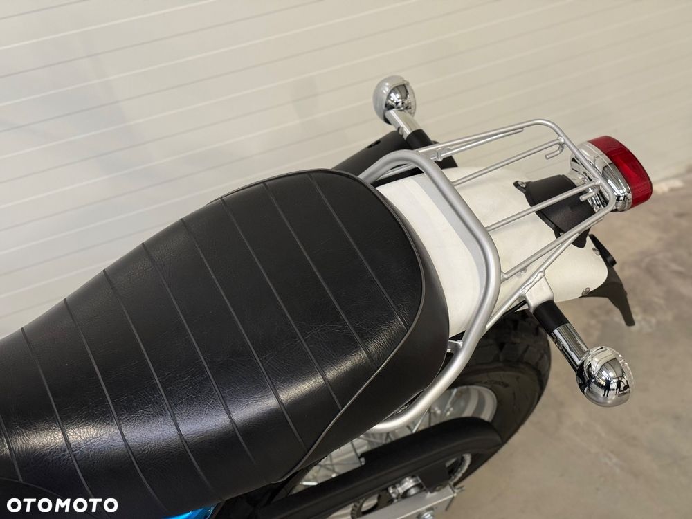 Suzuki RV - 30