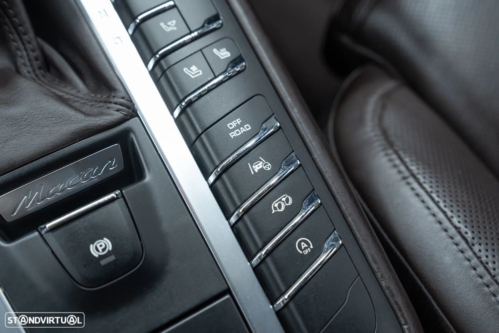 Porsche Macan Turbo PDK - 49