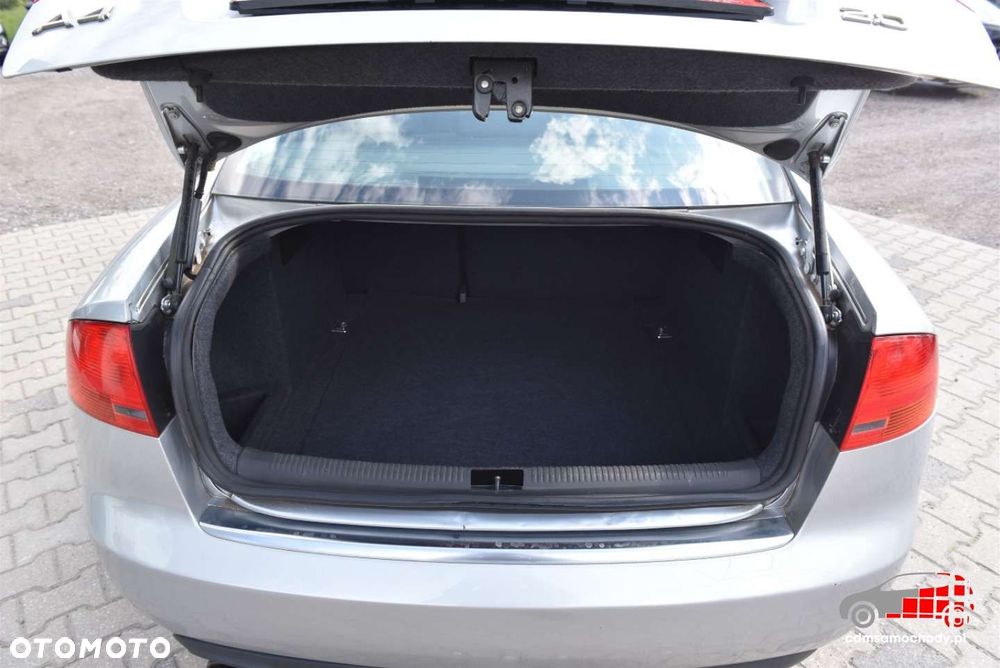 Audi A4 Limousine - 15