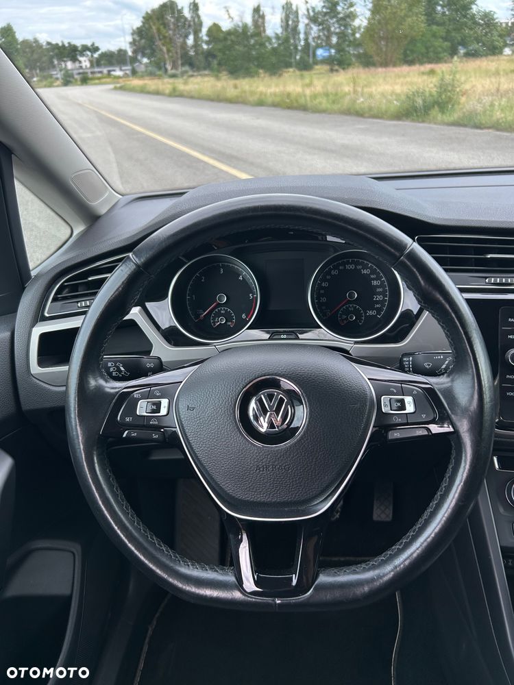 Volkswagen Touran 1.6 TDI SCR (BlueMotion Technology) DSG Comfortline - 21
