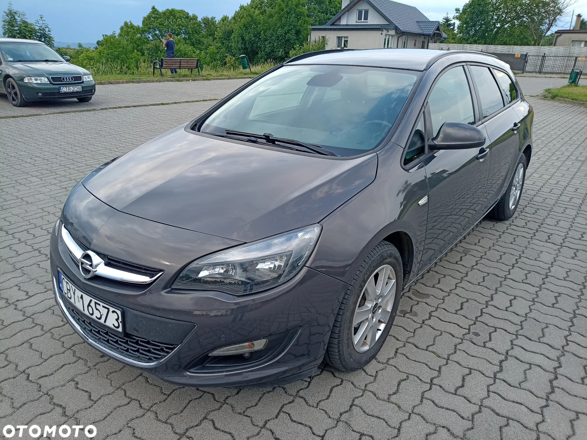 Opel Astra 1.4 Turbo Sports Tourer - 2