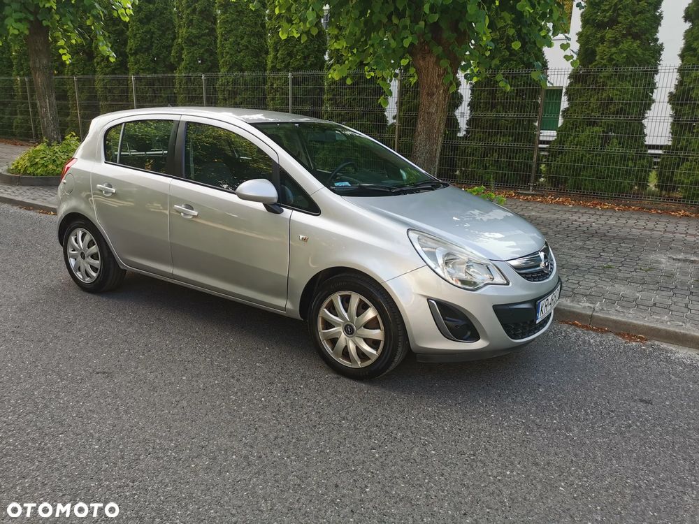 Opel Corsa 1.4 16V Cosmo - 6