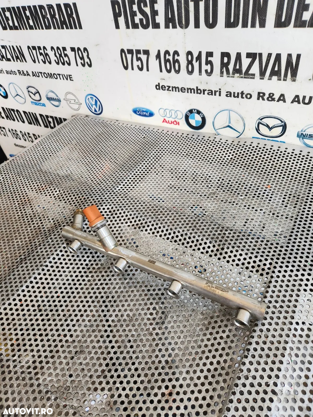 Rampa Injectie Injectoare Cu Senzor Stanga Dreapta Audi A8 D4 S8 RS8 A6 C7 S6 RS6 2.0 TFSI Cod BD B - 2