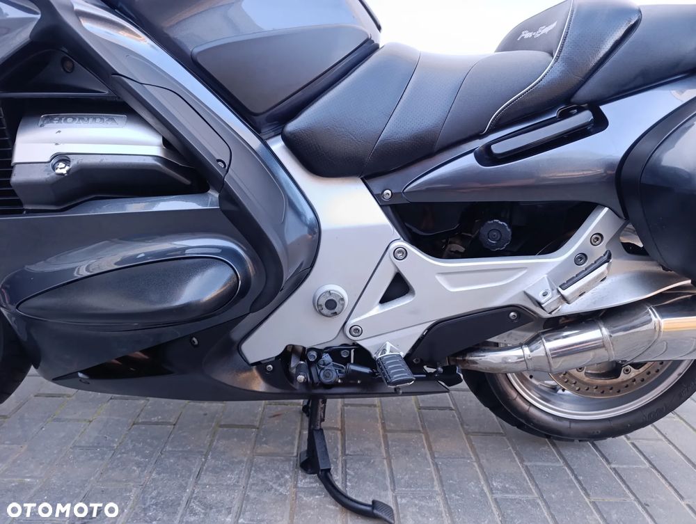 Honda ST - 14