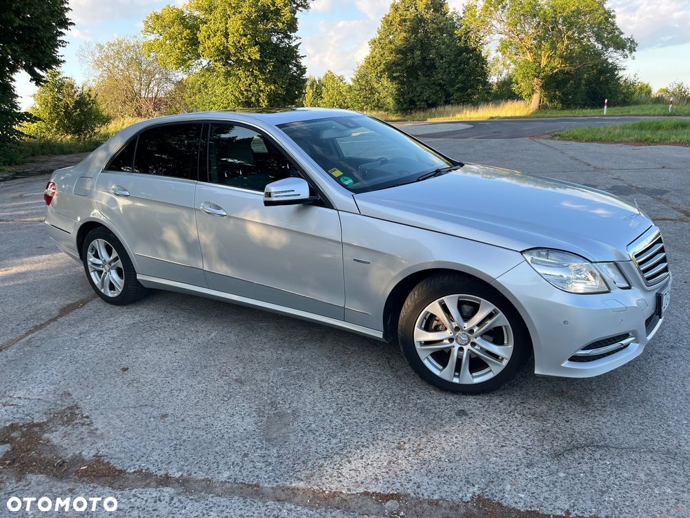 Mercedes-Benz Klasa E 220 CDI BlueEff Avantgarde - 5