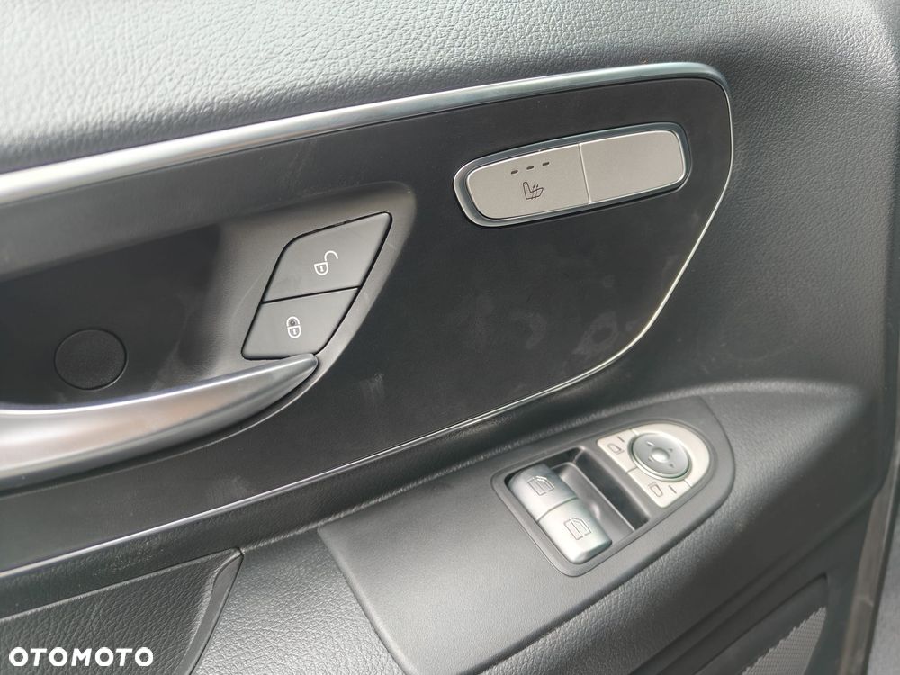 Mercedes-Benz Vito - 21