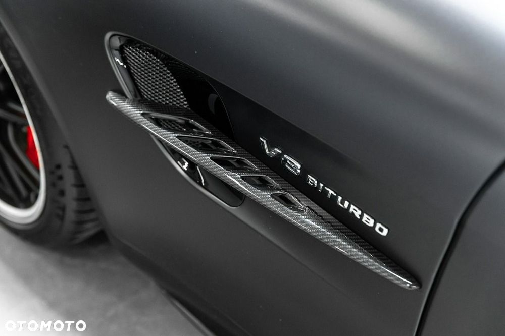 Mercedes-Benz AMG GT R - 16